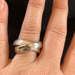 GUESS Ring (Gold) Size 8